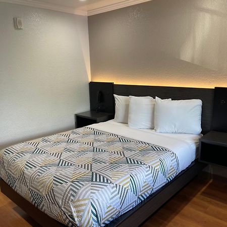 Motel 6 Sacramento, Ca - Downtown Eksteriør billede