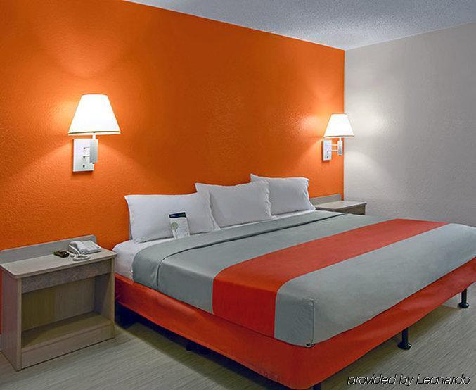 Motel 6 Sacramento, Ca - Downtown Eksteriør billede